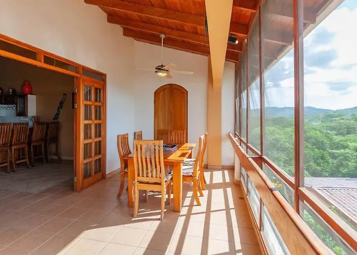Hébergement de vacances Tropical With Spectacular Ocean Views, Panoramic Dining Terrace & Quick Walk To *