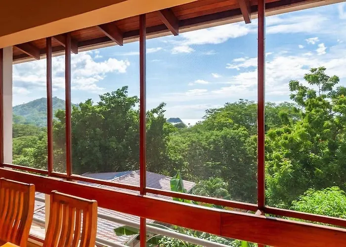 Tropical With Spectacular Ocean Views, Panoramic Dining Terrace & Quick Walk To Hébergement de vacances *
