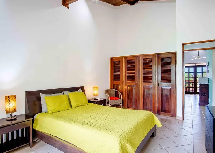 Tropical With Spectacular Ocean Views, Panoramic Dining Terrace & Quick Walk To Hébergement de vacances *