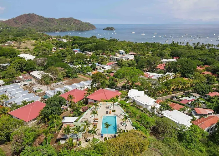 Tropical With Spectacular Ocean Views, Panoramic Dining Terrace & Quick Walk To Hébergement de vacances Coco